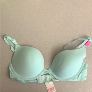 Victoria’s Secret Pink push-up bra NWT